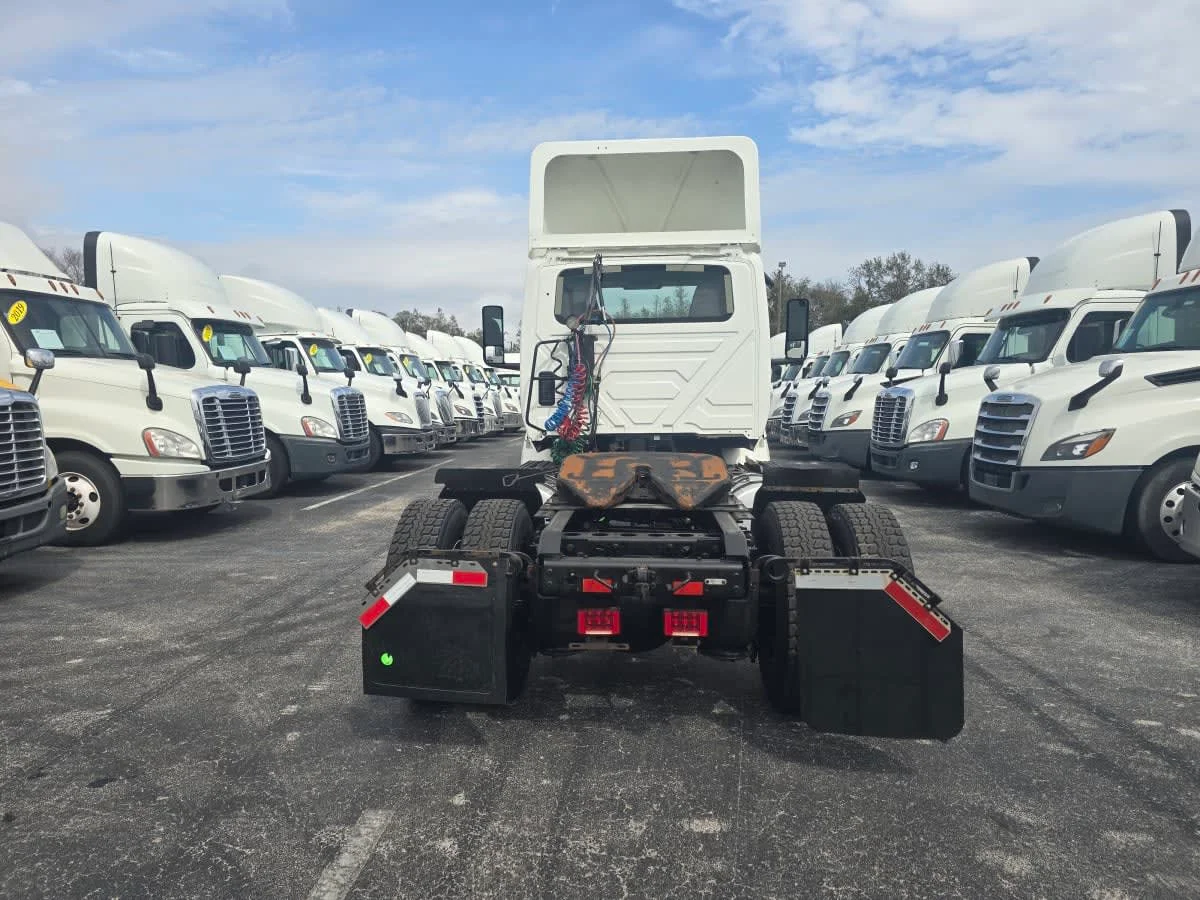 2019 International RH - image 5