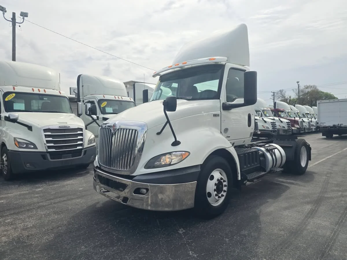 2019 International RH - image 3