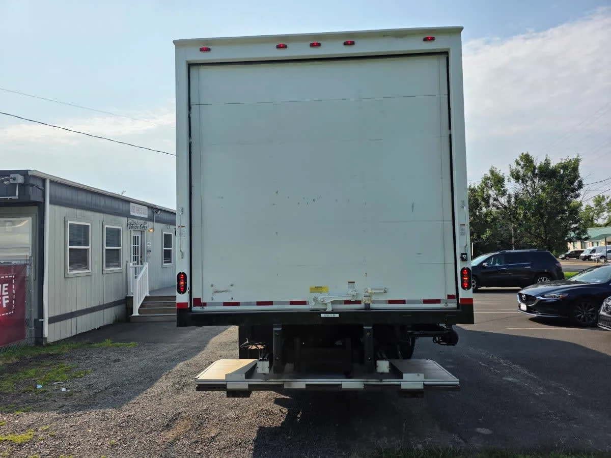 2017 Freightliner M2 106 in Bensalem, PA — photo 5