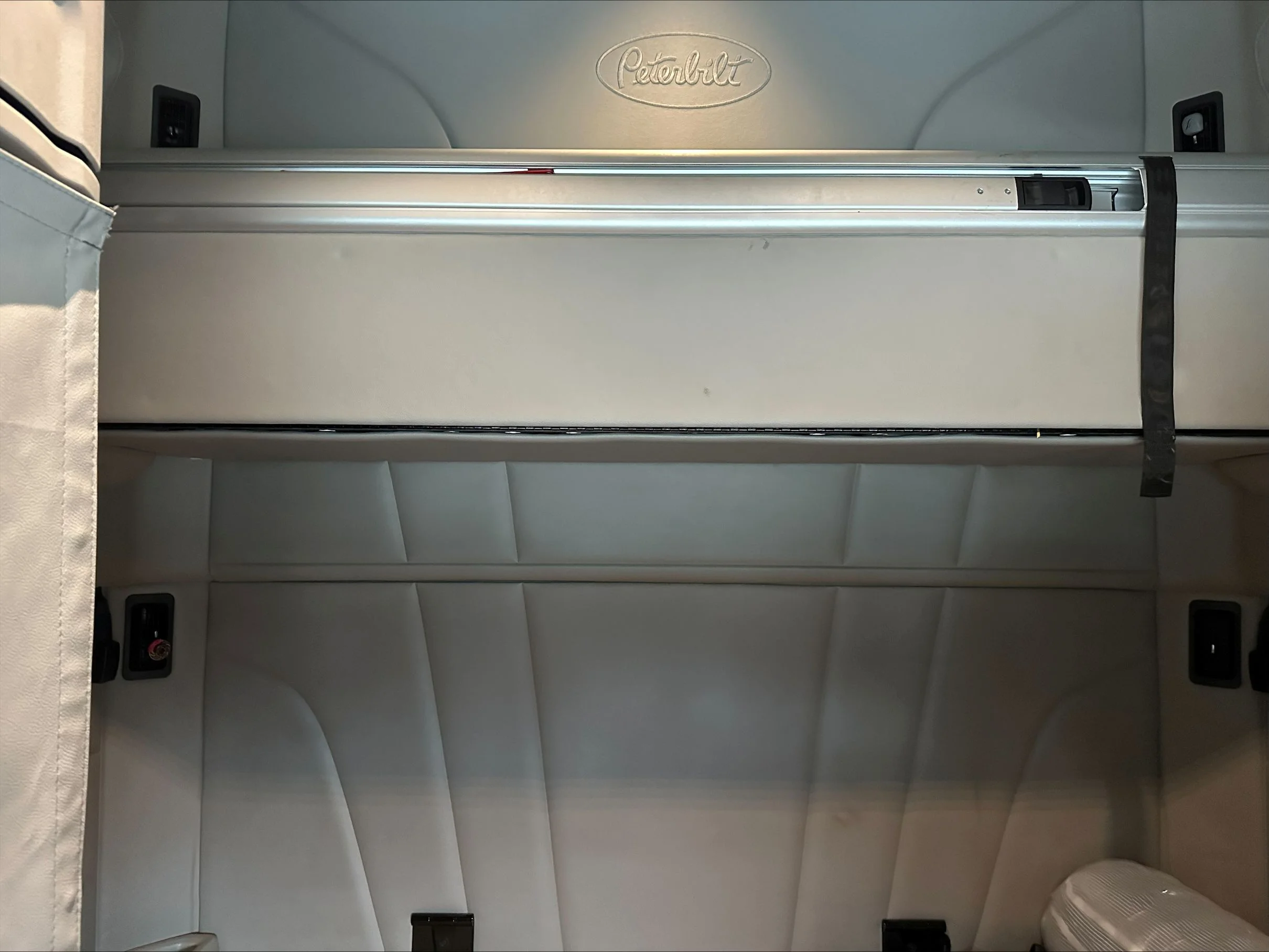 2024 Peterbilt 579 - image 10