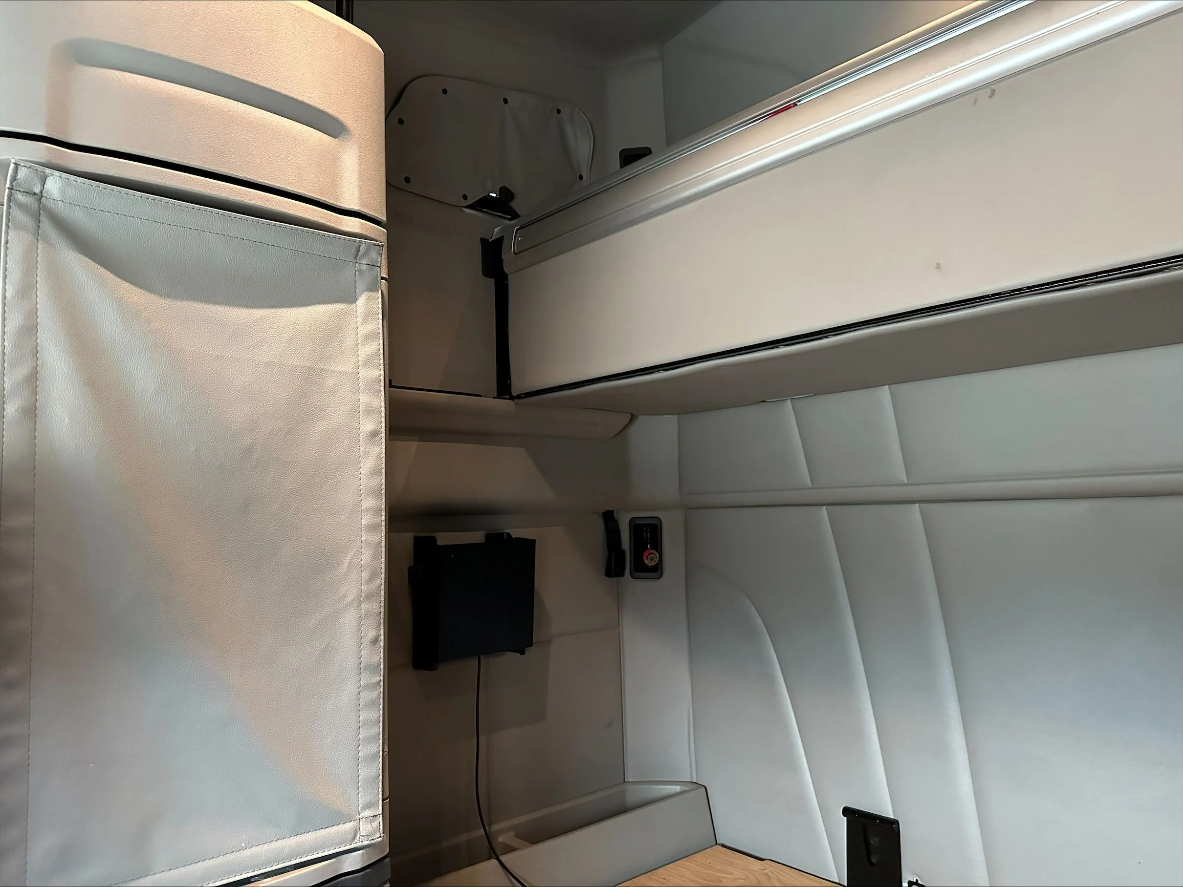 2024 Peterbilt 579 - image 12