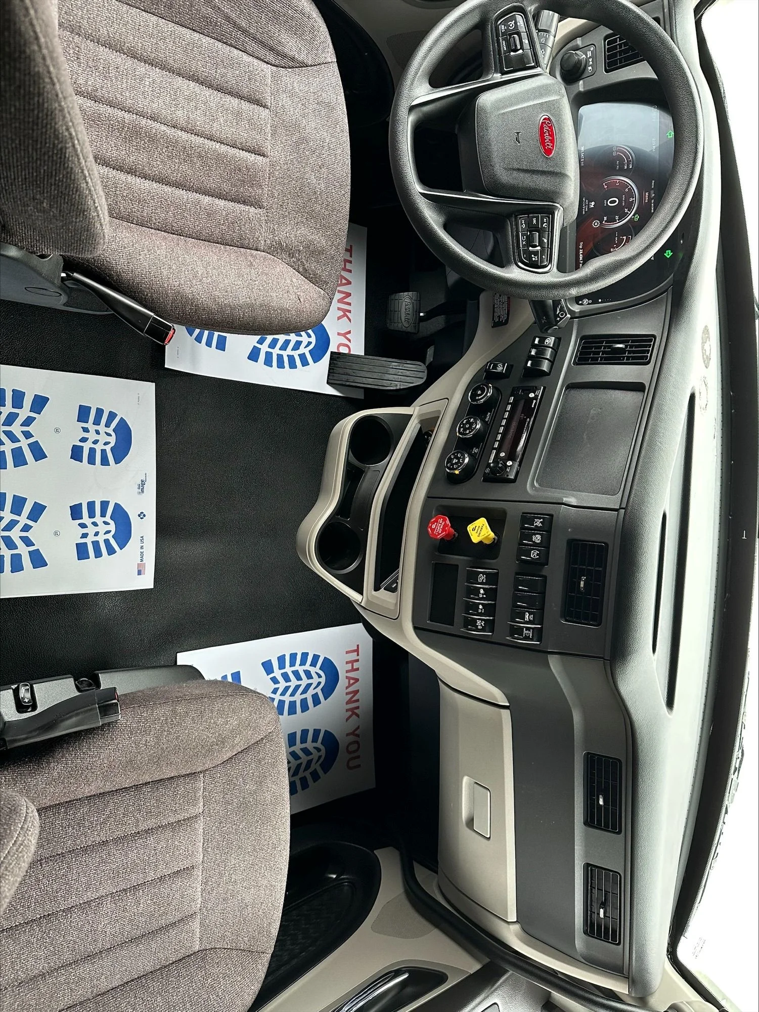 2024 Peterbilt 579 - image 8