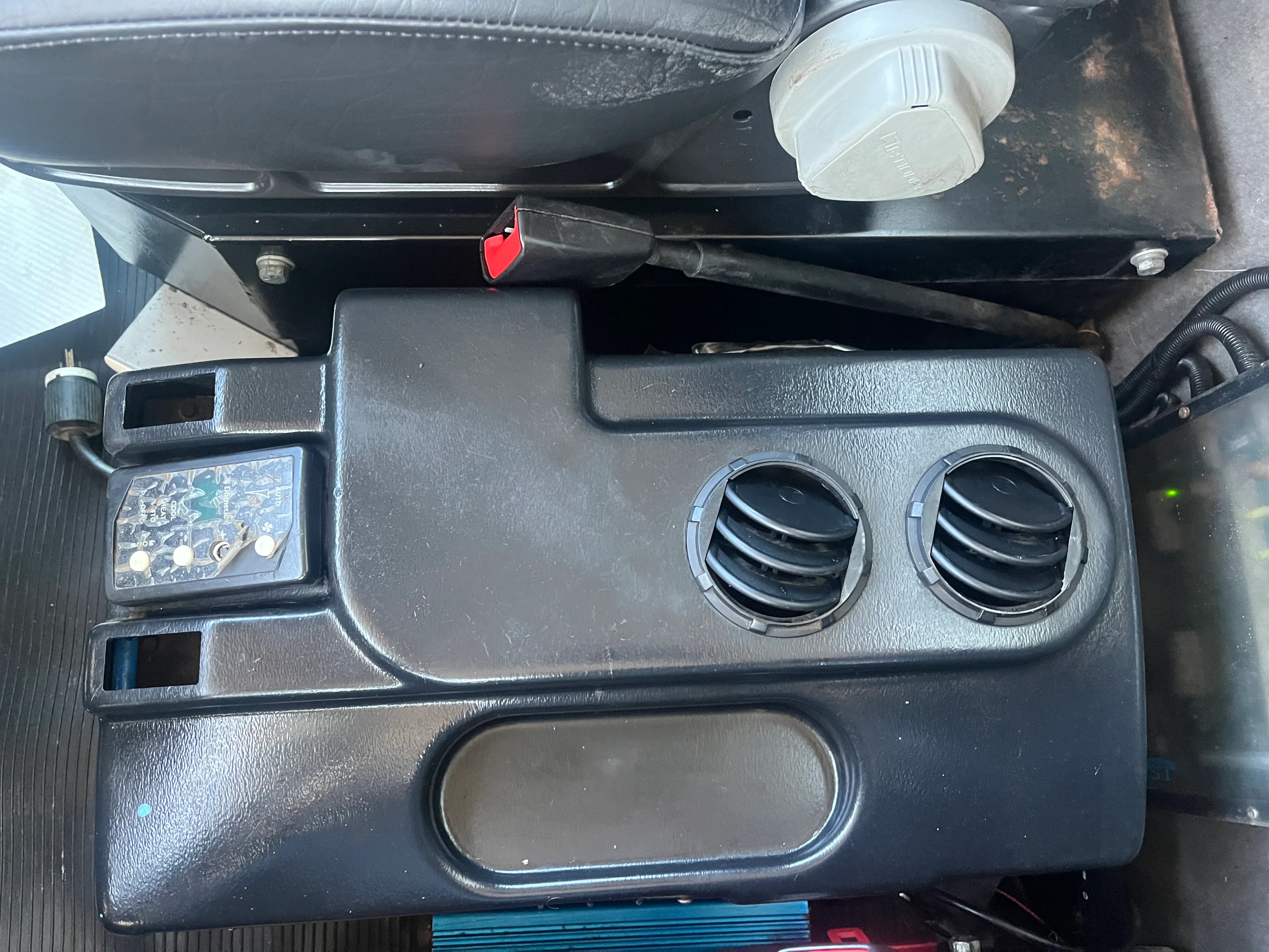 2017 Peterbilt 337 - image 17