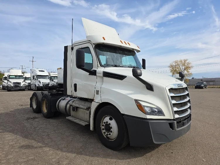2020 Freightliner Cascadia in Jackson, MI