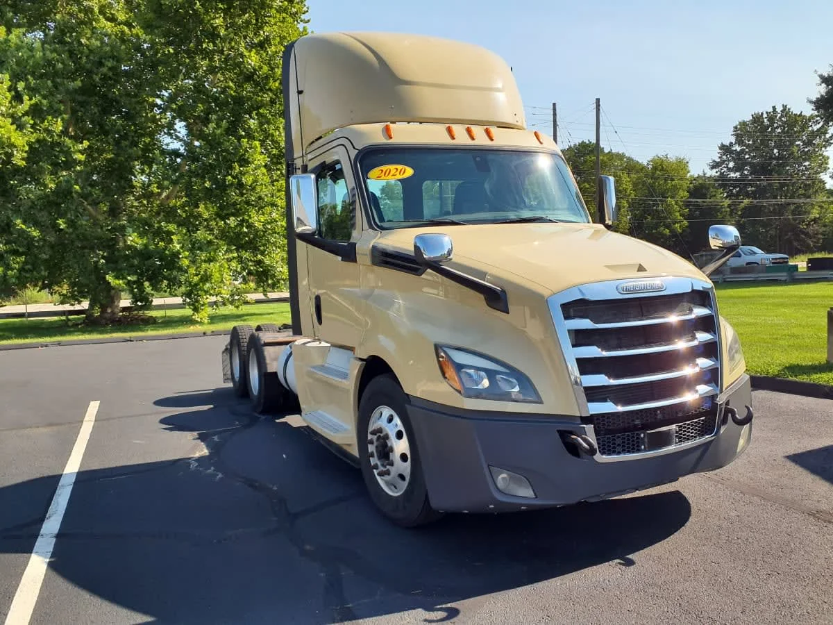 2020 Freightliner Cascadia in O'fallon, MO — photo 3
