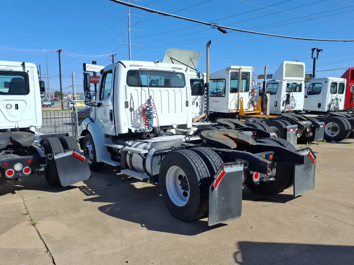 2018 Freightliner M2 112 - image 6