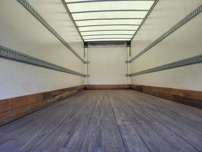 2021 International MV - image 6