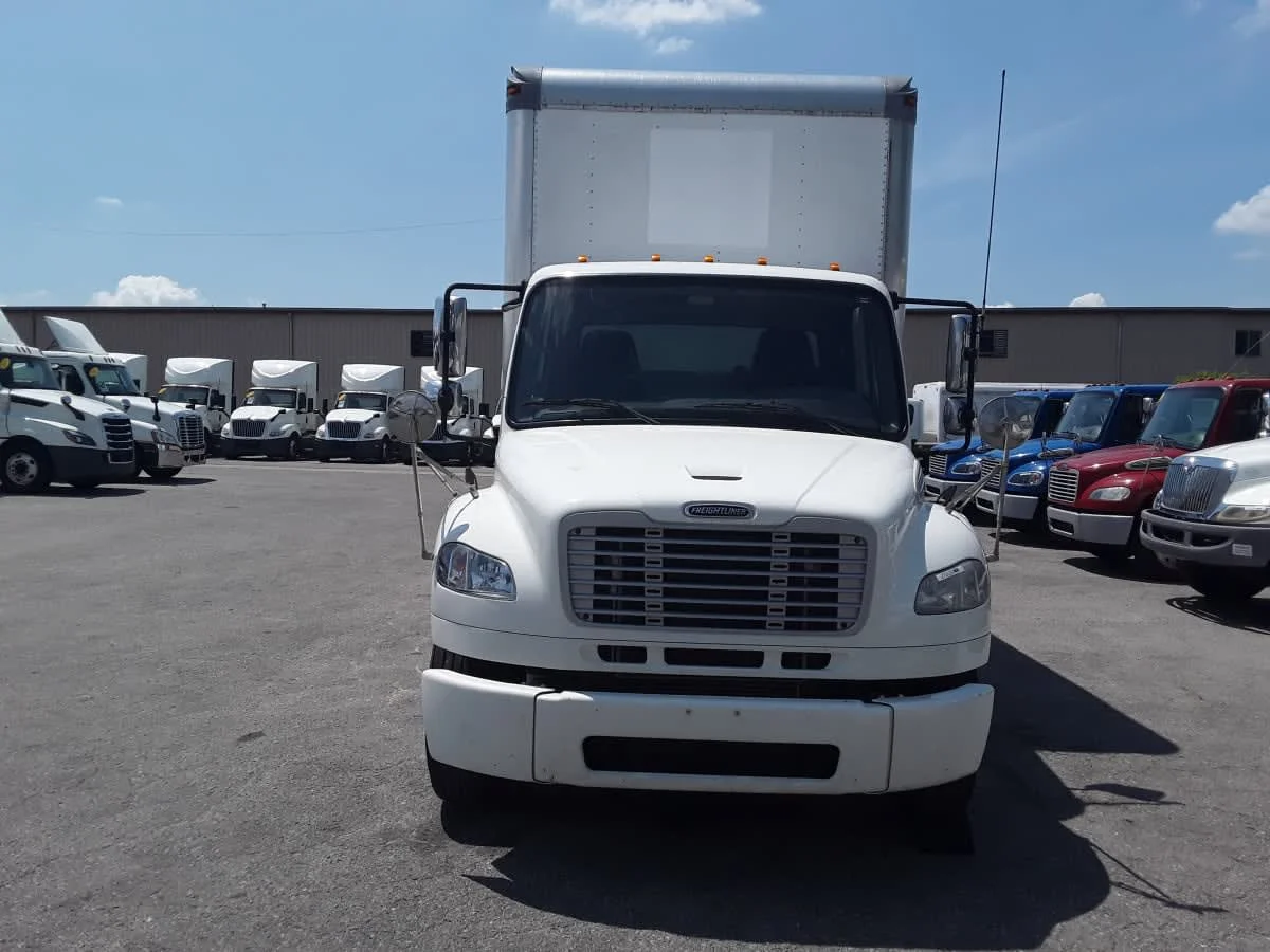 2020 Freightliner M2 106 in La Vergne, TN — photo 2