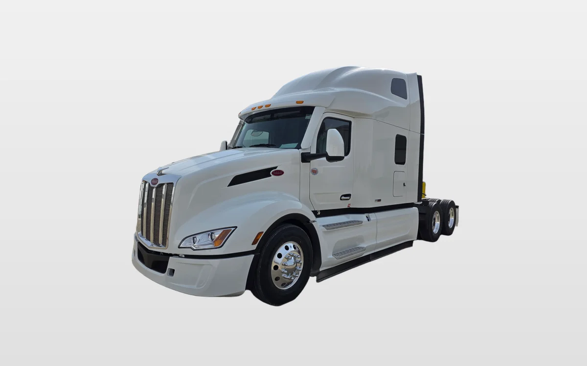 2027 PETERBILT 579 - image 1