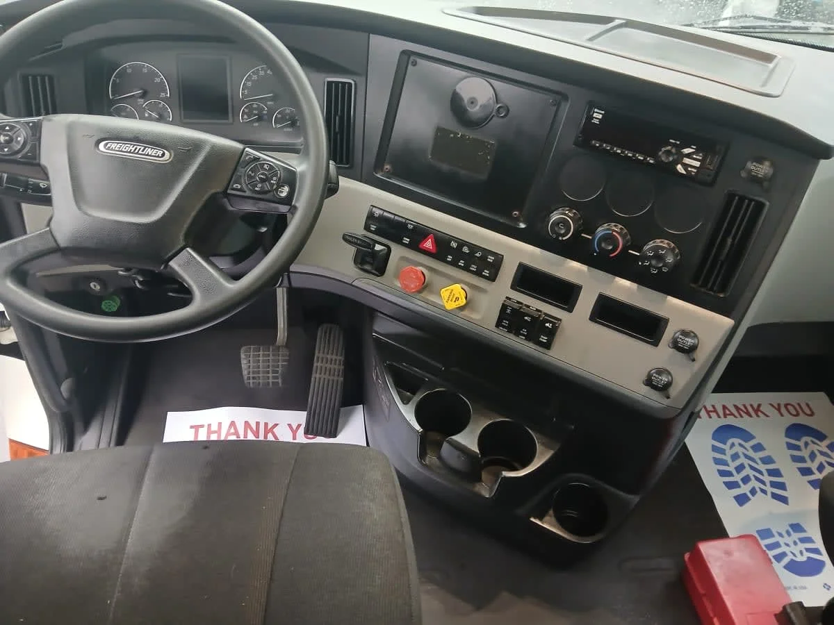 2019 Freightliner Cascadia in Jacksonville, FL — photo 7