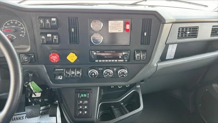 2024 Peterbilt 548 - image 14