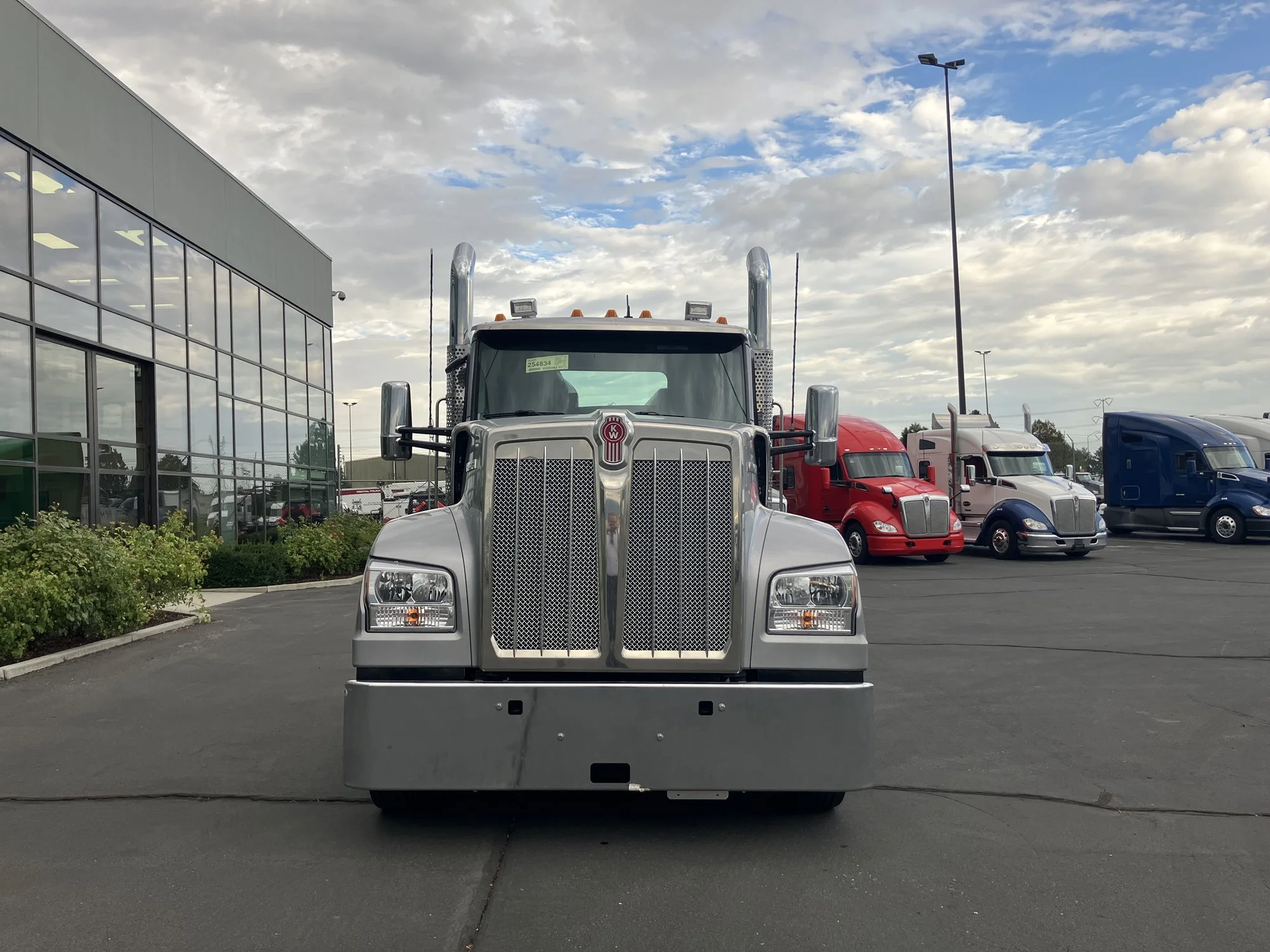 2027 Kenworth W990 in Salt Lake, UT — photo 2