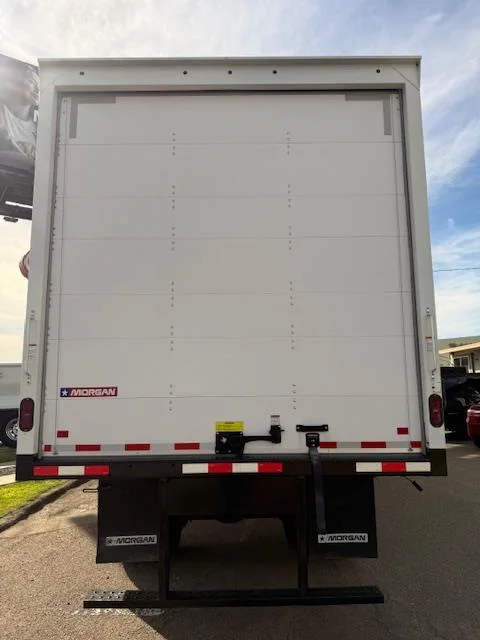 2026 Hino L6 - image 5