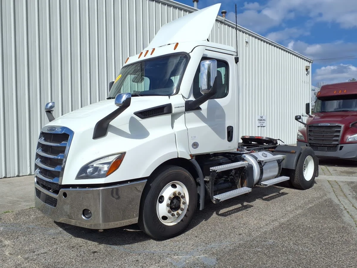 2020 Freightliner Cascadia in Knoxville, TN