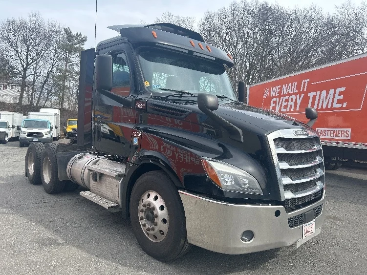 2019 Freightliner Cascadia in Braintree, MA