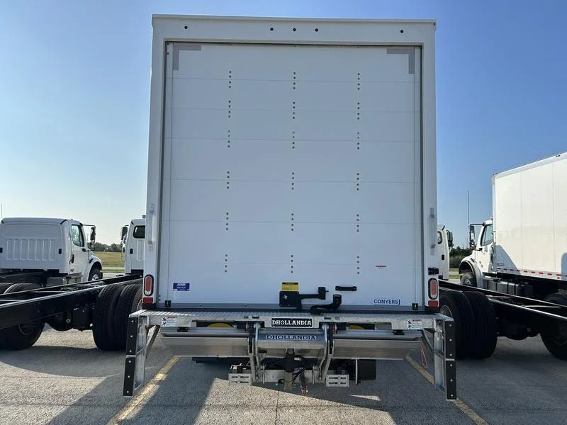 2027 Freightliner M2 106 in Columbus, OH — photo 4