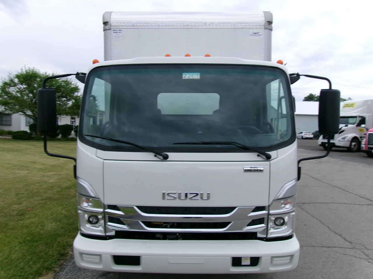 2024 Isuzu NPR in Muncie, IN — photo 4