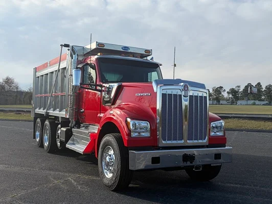 2026 Kenworth W990