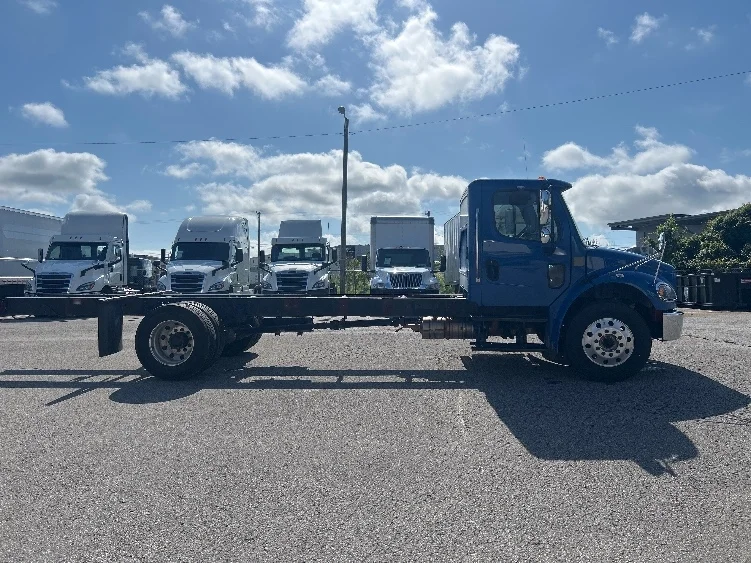 2021 Freightliner eM2 in Nashville, TN — photo 10