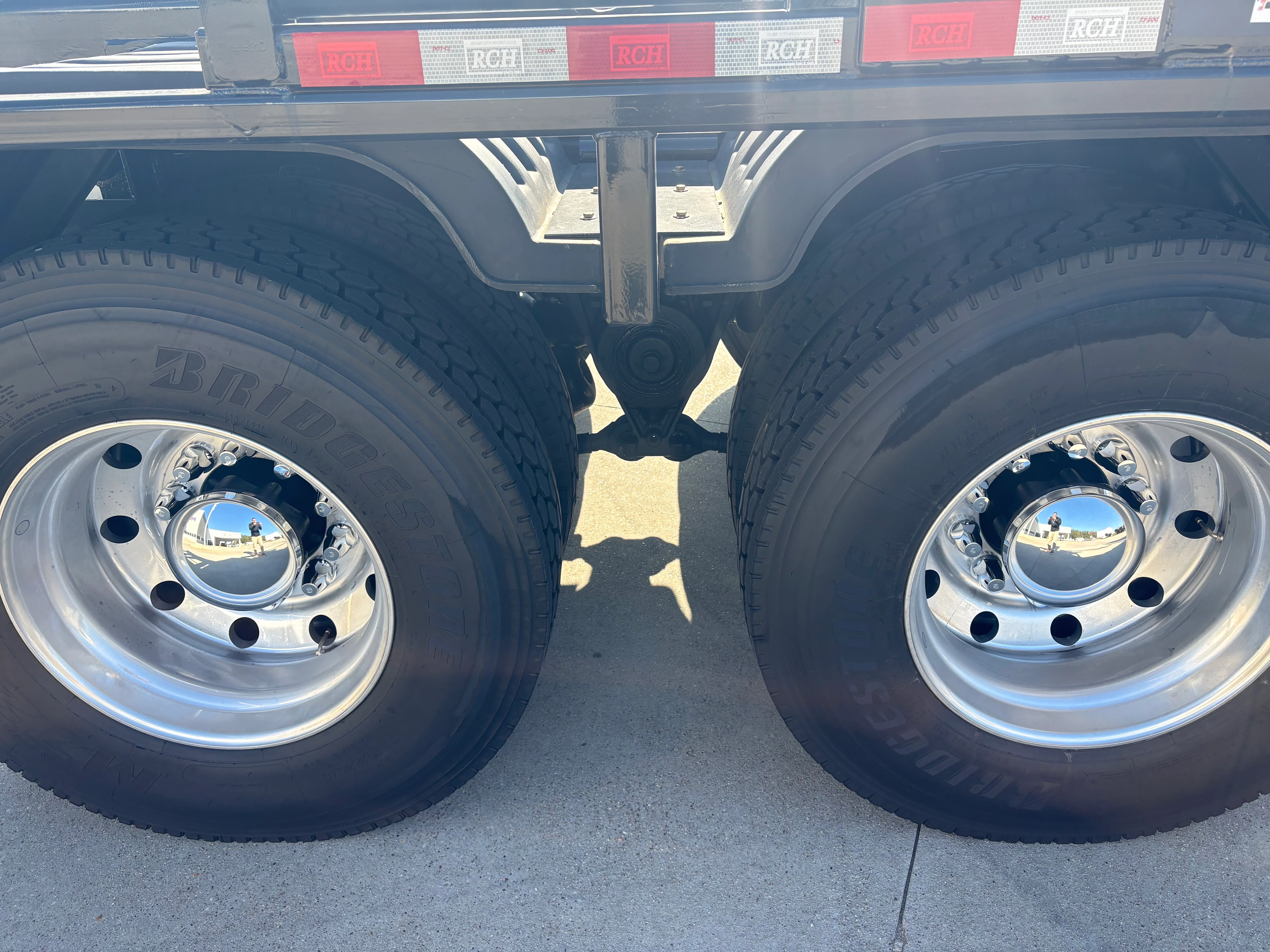 2026 Volvo VHD 300 in Hobbs, NM — photo 8