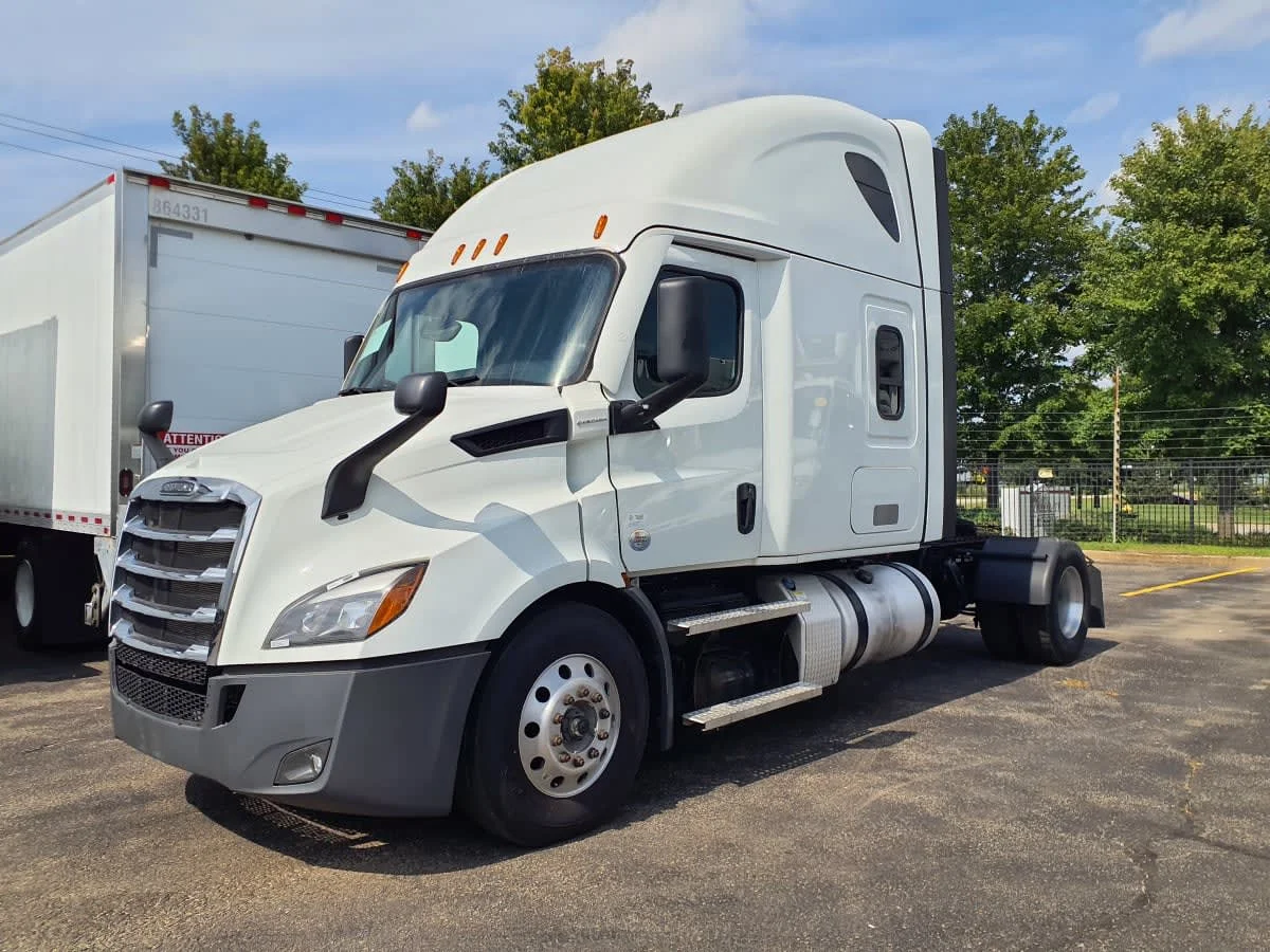 2021 Freightliner Cascadia in Bolingbrook, IL