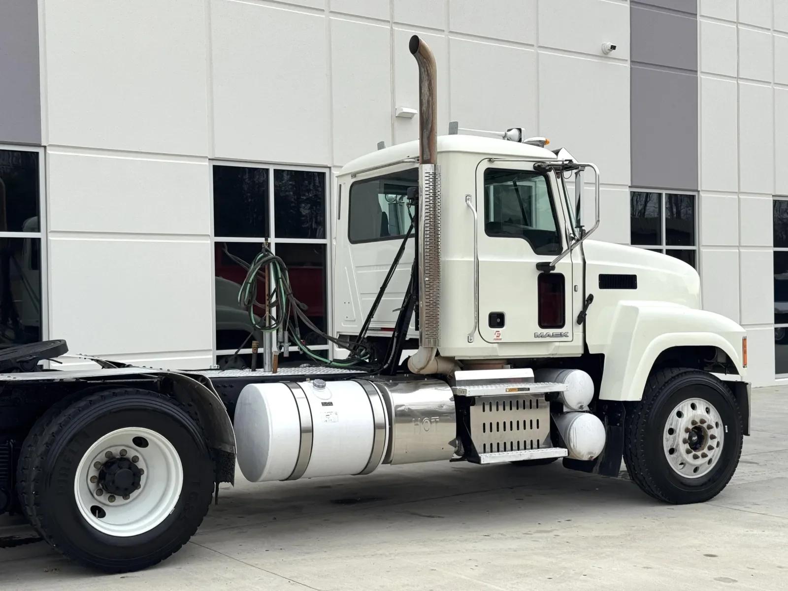 2016 Mack Pinnacle in Greer, SC — photo 7
