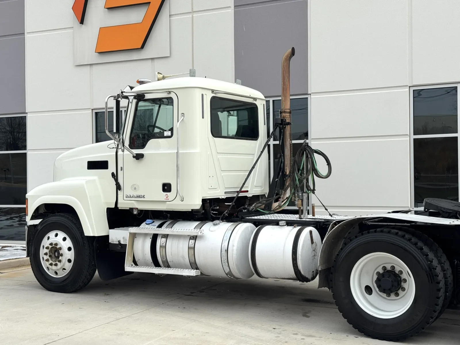2016 Mack Pinnacle in Greer, SC — photo 8