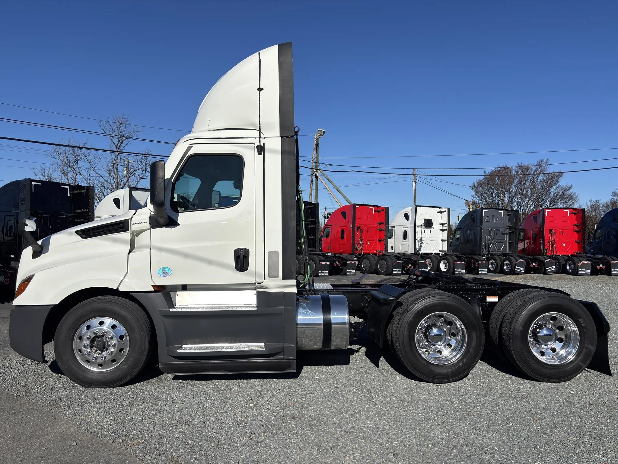 2022 Freightliner Cascadia in Charlotte, NC — photo 9