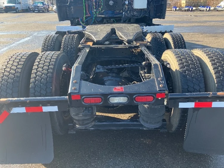 2020 Volvo VNL 760 in Little Rock, AR — photo 6