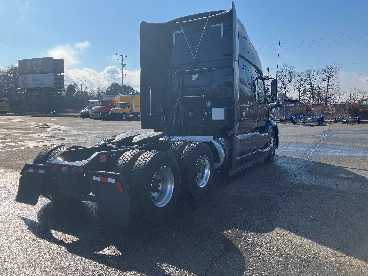 2020 Volvo VNL 760 in Little Rock, AR — photo 7