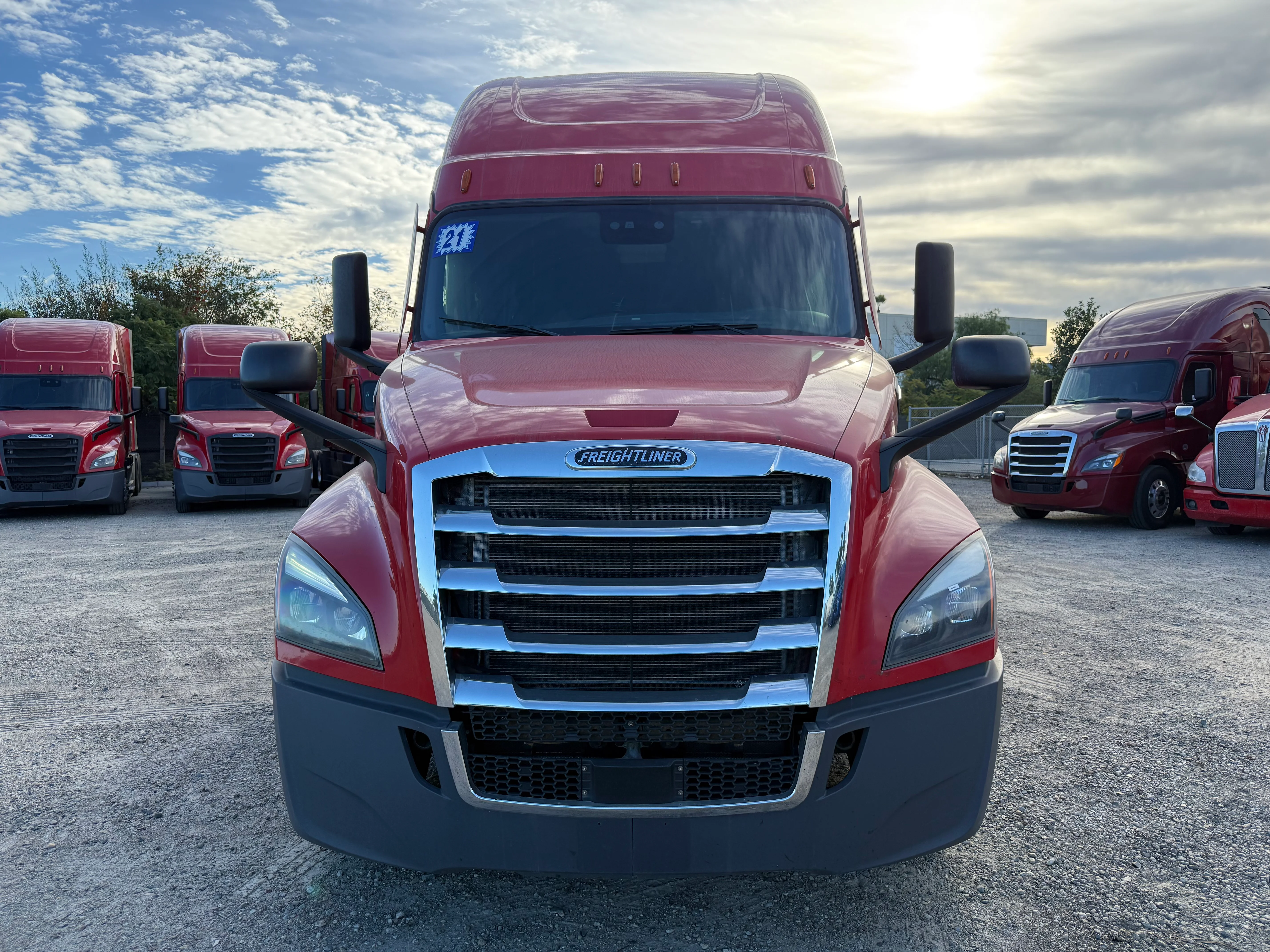 2021 Freightliner Cascadia in San Diego, CA — photo 2