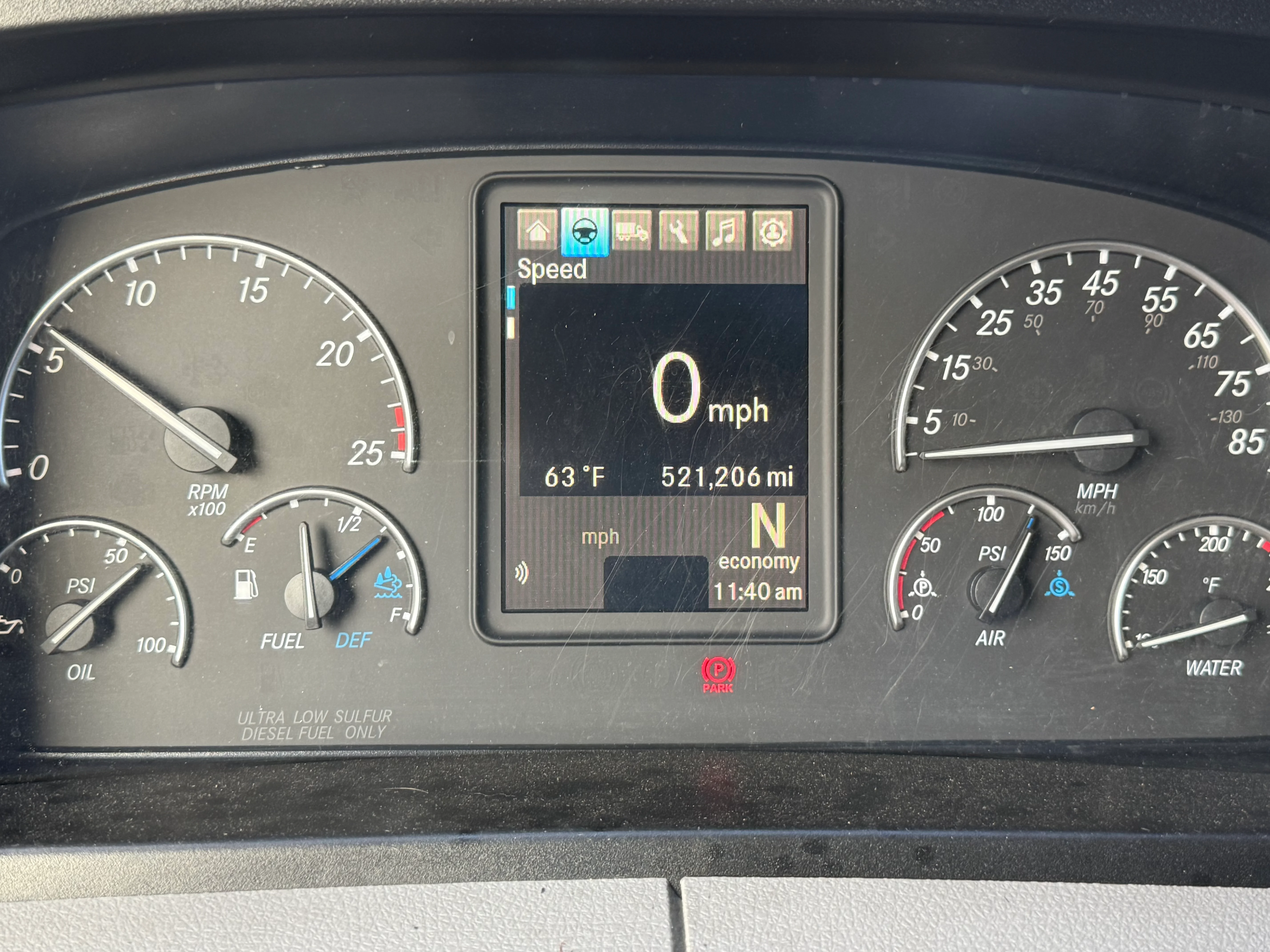 2021 Freightliner Cascadia in San Diego, CA — photo 13