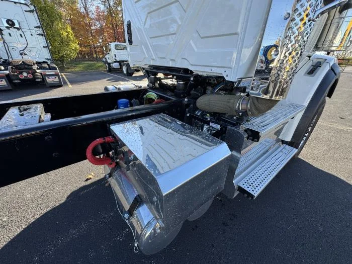 2026 International HX - image 6