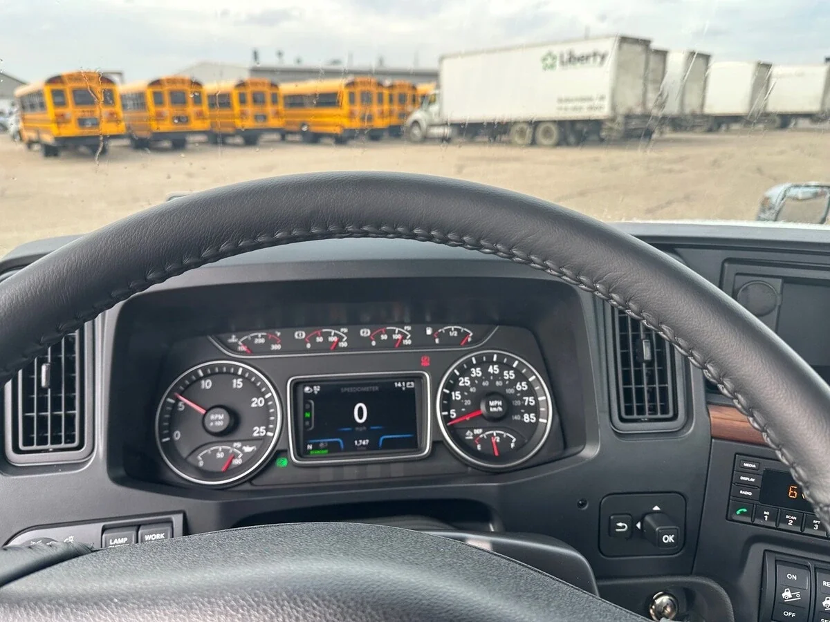 2026 International LT - image 5