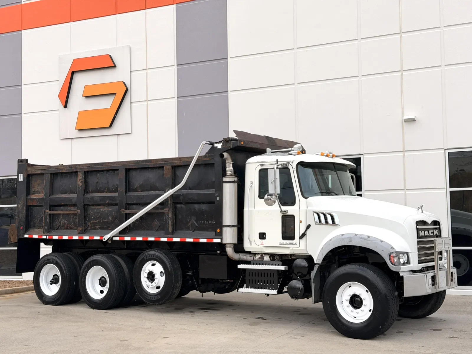 2010 Mack Granite in Greer, SC — photo 2