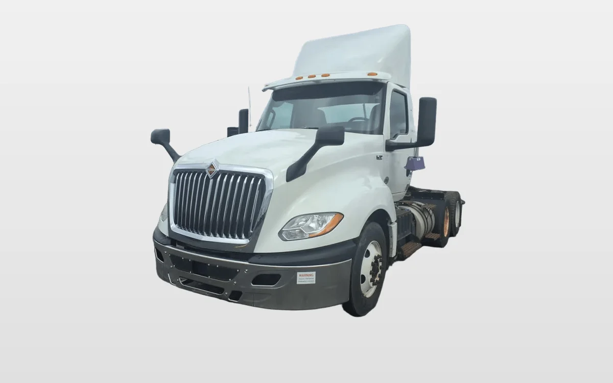 2019 International - image 1