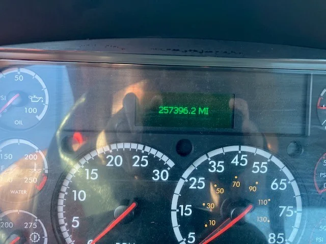 2016 Freightliner 114SD - image 8