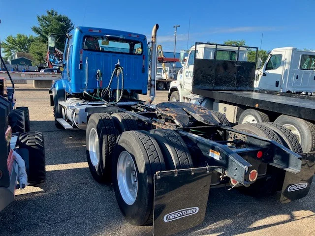 2016 Freightliner 114SD - image 4