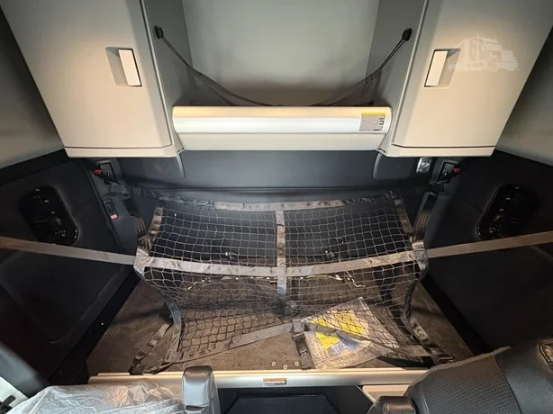 2023 Kenworth T680 - image 16