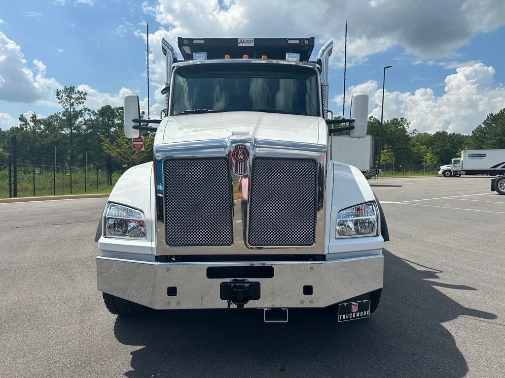2027 Kenworth in Mobile, AL — photo 3
