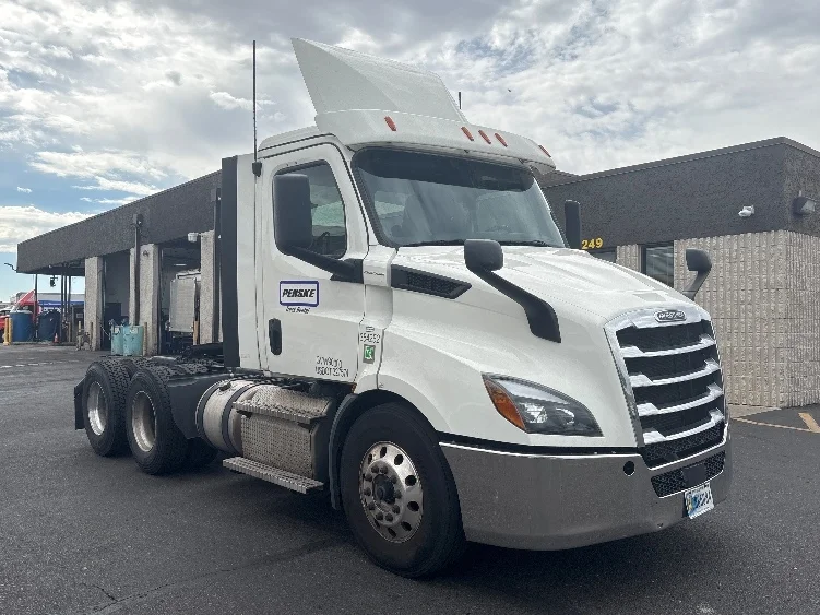 2020 Freightliner Cascadia in Phoenix, AZ