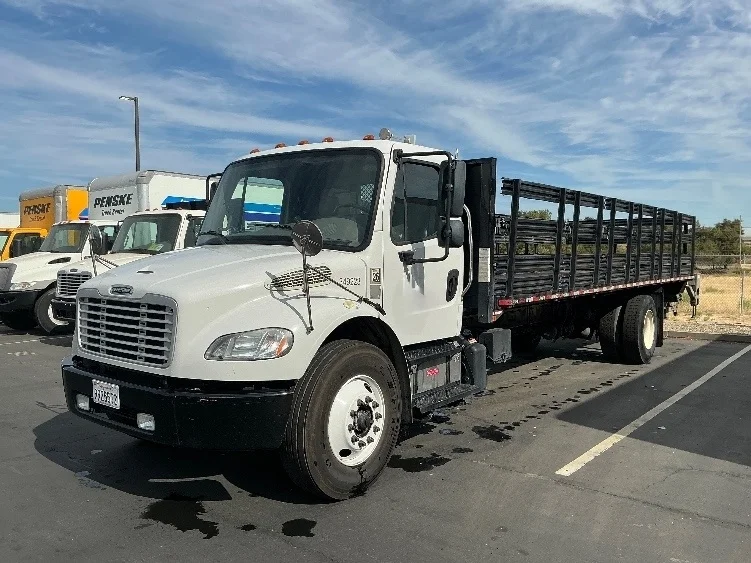 2020 Freightliner eM2 in West Sacramento, CA — photo 3