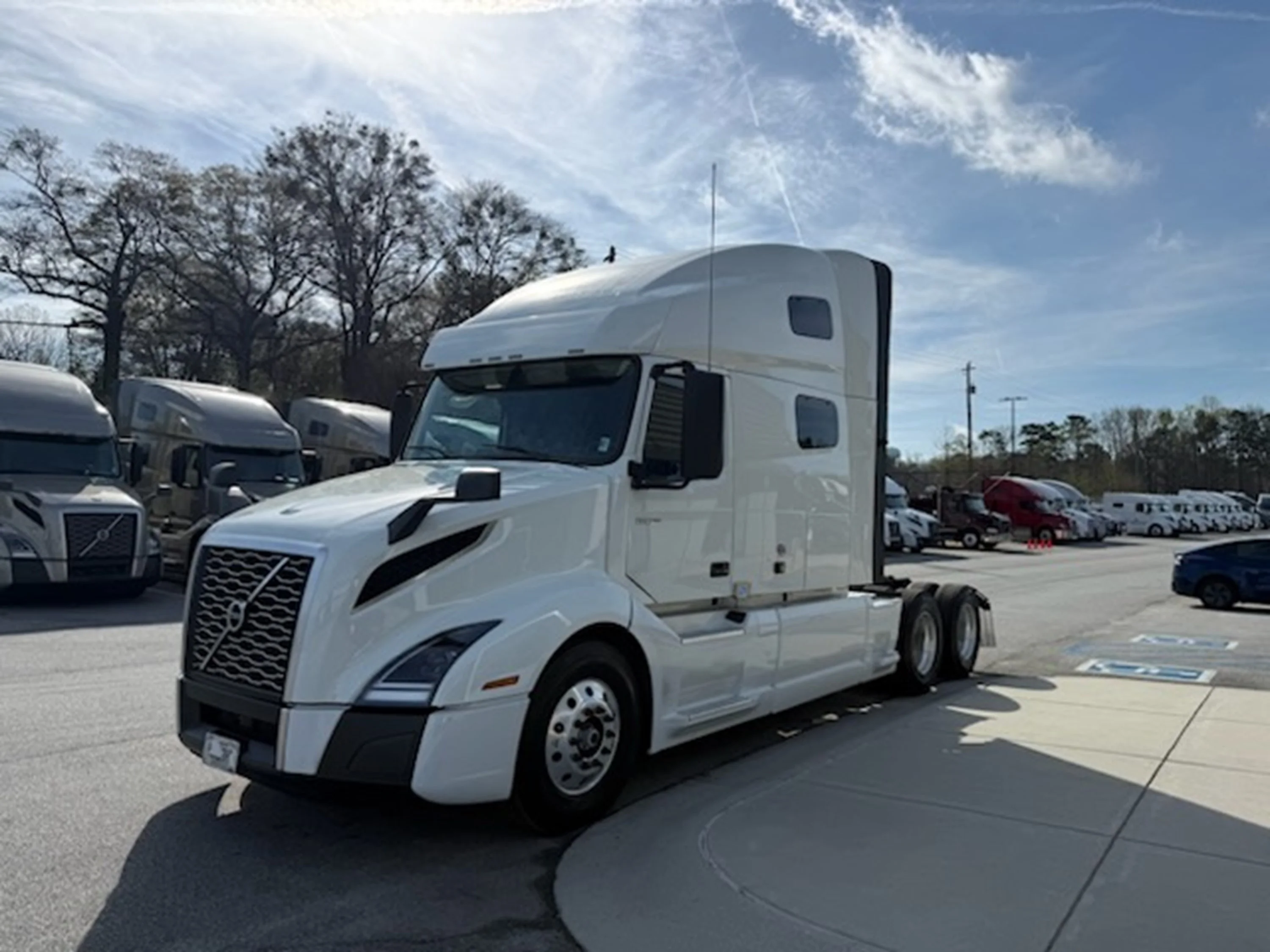2023 Volvo VNL 760 - image 7
