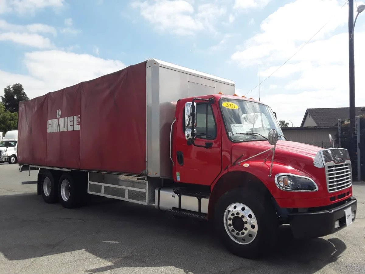 2021 Freightliner M2 106 in Montebello, CA — photo 3