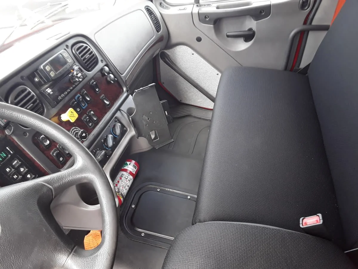 2021 Freightliner M2 106 in Montebello, CA — photo 7