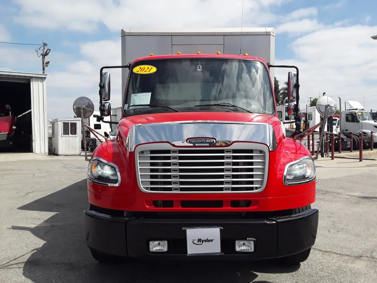 2021 Freightliner M2 106 in Montebello, CA — photo 2