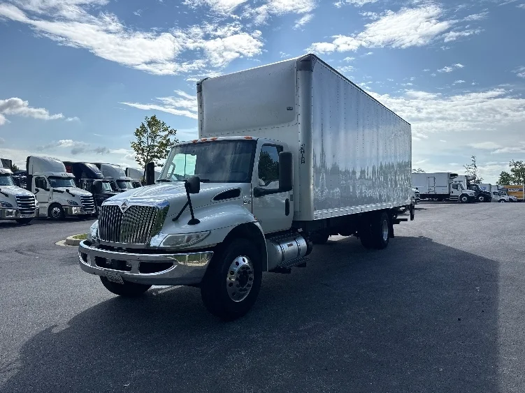 2020 International MV in Eden, MD — photo 3
