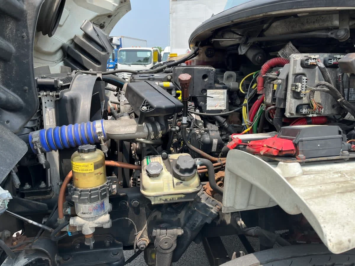 2019 Freightliner M2 106 - image 9