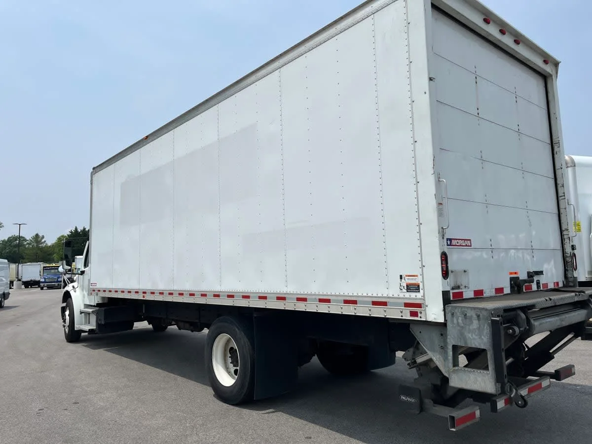 2019 Freightliner M2 106 - image 6