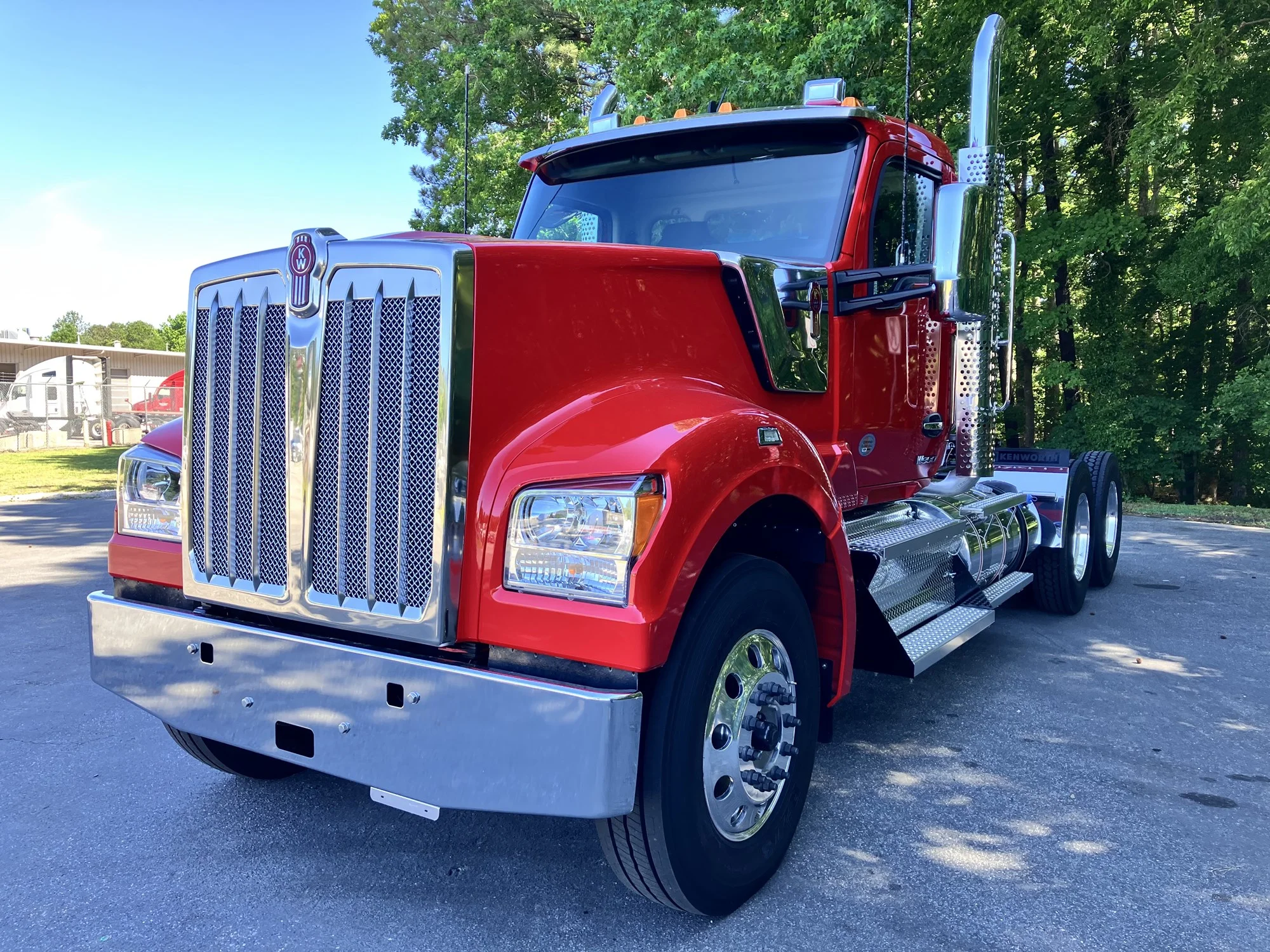 2027 Kenworth W990